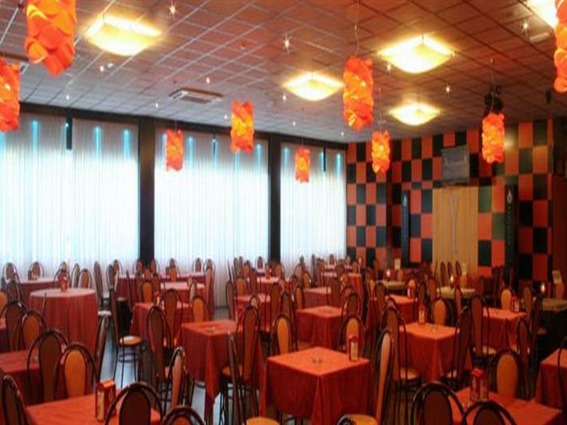Hotel Las Yucas Atarfe Exteriör bild